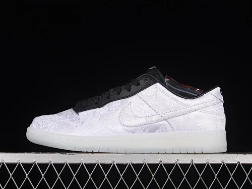 All Categories Nk SB Dunk Series Nk SB Dunk Low Low-top sneakers LW version Nk Dunk Low x Fragment
